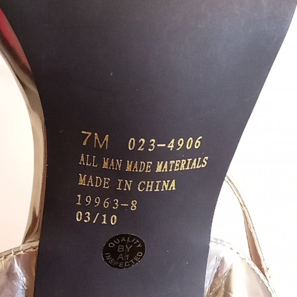 Jacqueline Ferar Wedding Cocktail Size 7M metallic silver color #112 - Picture 7 of 9